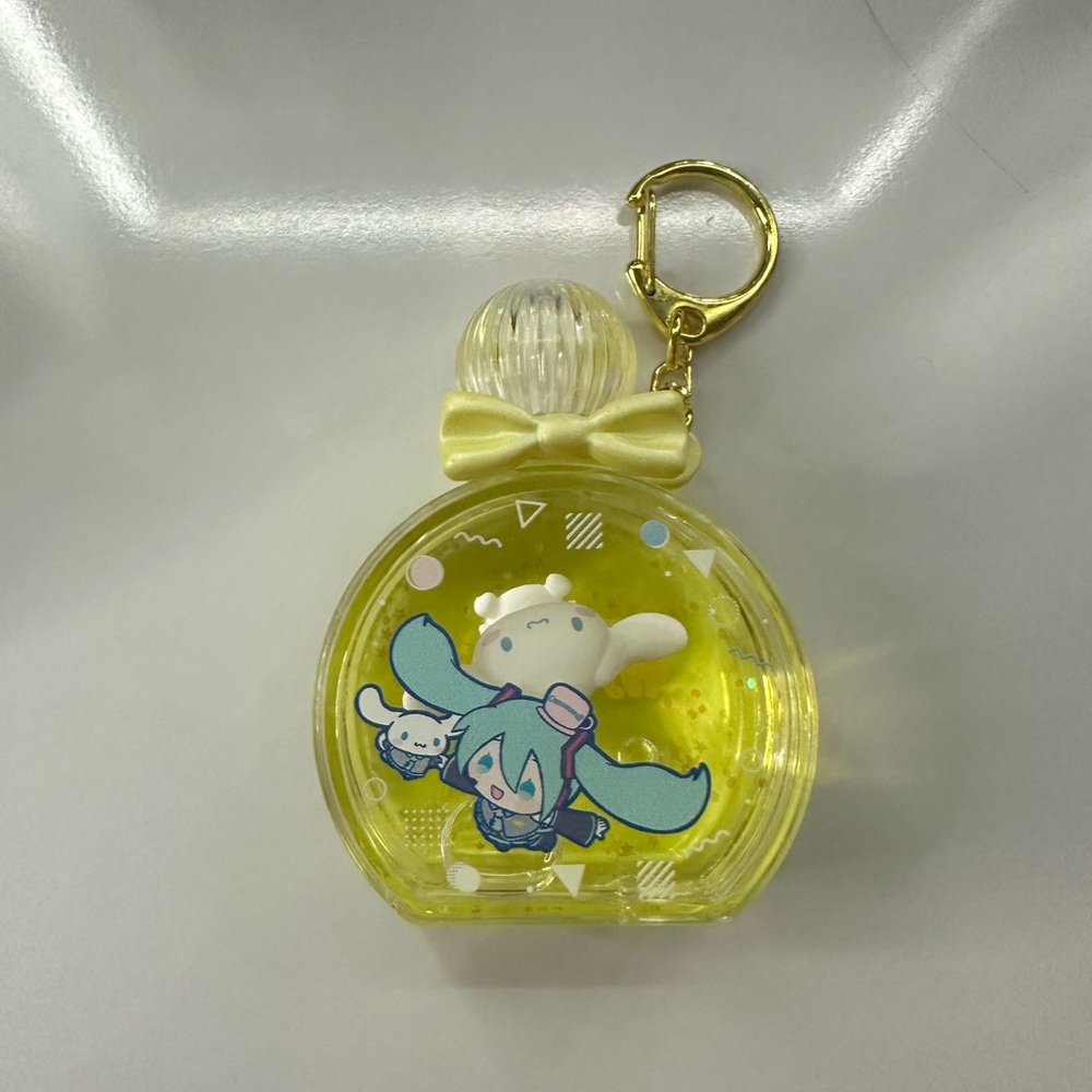 Cinnamoroll x Puka Puka Keychain
